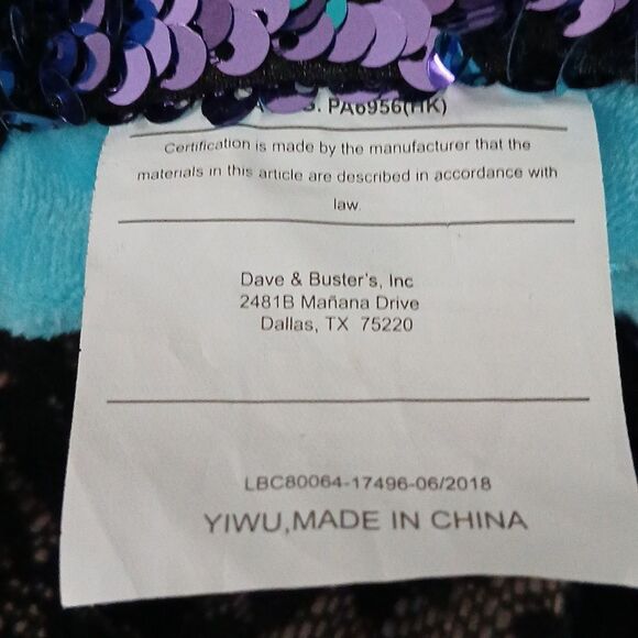 Mermaid Tail sleeping bag sequins that change color & pattern when swiped  NWOT - Picture 6 of 6